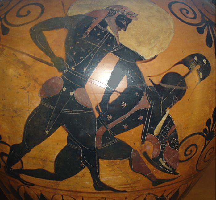Поединок. (из греческой мифологии). Рис на вазе 5 века до н.э.  Аттика. Эрмитаж. (Фото  Лимарева В.Н.)