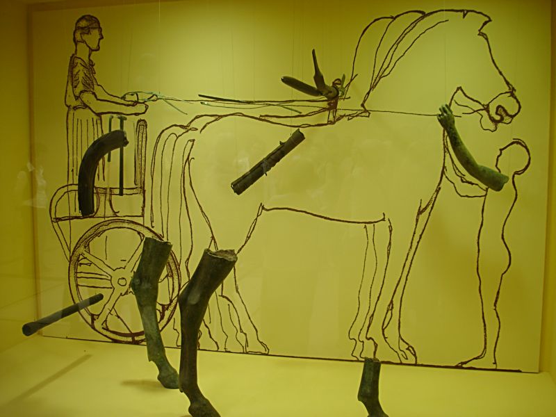Греческая колесница. Реконструкция в музее г. Дельфы. Греция.   (Фото  Лимарева В.Н.)