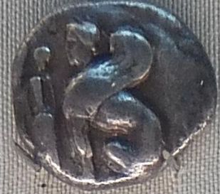 Сфинкс. Монета острова Хиос. Драхма. (Греция) 478-431 г до н.э. (увеличено)  Эрмитаж. (Фото  Лимарева В.Н.)