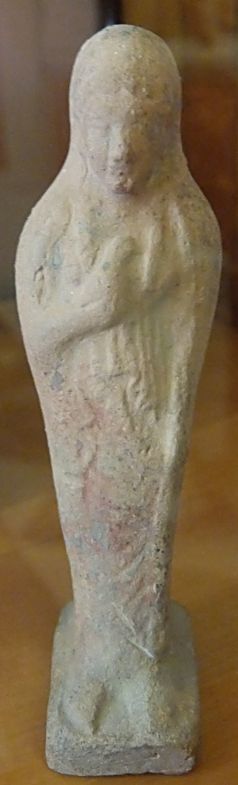 Богиня с голубем. Иония (древняя Греция, сер 6 века до н.э.) Эрмитаж. Фото Лимарева В.Н.