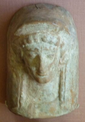 Голова богини.Беотия. 6-5 век до н.э.  Эрмитаж. фото Лимарева В.Н.
