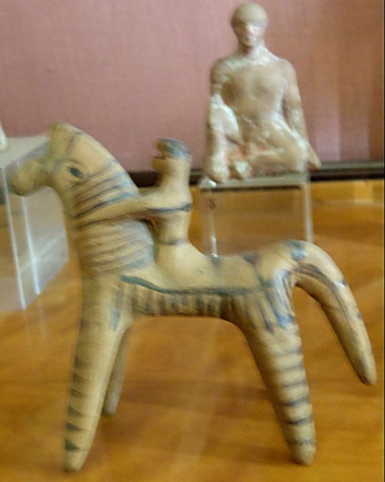 Всадник на коне. (игрушка) Беотия
 (6-5 век до н.э.) Эрмитаж. (Фото  Лимарева В.Н.)