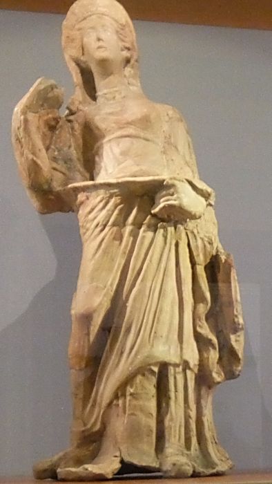 Встревоженная женщина. (Древняя Греция  4 век до н.э.) Эрмитаж. Фото Лимарева В.Н.